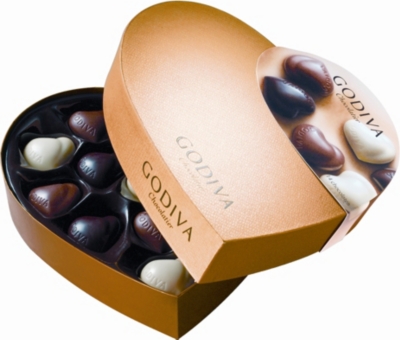 GODIVA Gold Heart chocolate selection 150g
