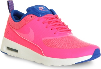 nike thea trainers size 7