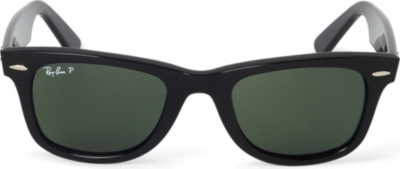 RAY-BAN Polarized wayfarer sunglasses