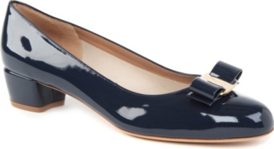 FERRAGAMO Vara patent leather courts