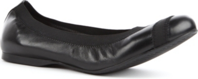 STUART WEITZMAN Giveable leather pumps