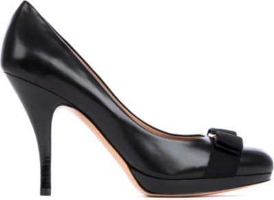 FERRAGAMO Tina C leather courts