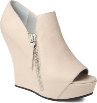 CAMILLA SKOVGAARD Ball wedge shoe boots