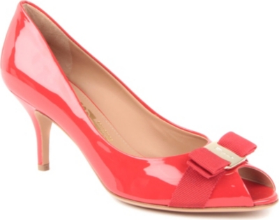 FERRAGAMO Ribes patent leather courts