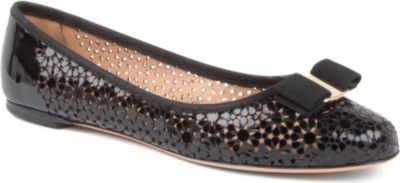 FERRAGAMO Shelly patent leather pumps