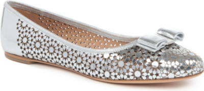 FERRAGAMO Shelly metallic leather pumps