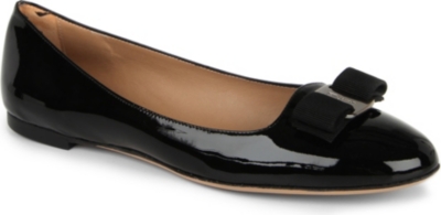 FERRAGAMO Scott patent leather pumps