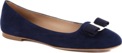 FERRAGAMO Scott suede pumps