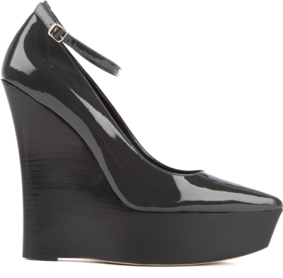 BURBERRY Leicester patent leather wedge courts