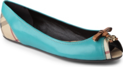 BURBERRY Haymarket Romsey leather pumps