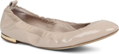 BURBERRY Chinbrook patent leather pumps