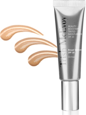 TRISH MCEVOY Beauty Booster tinted moisturiser SPF 20 - Shade 3