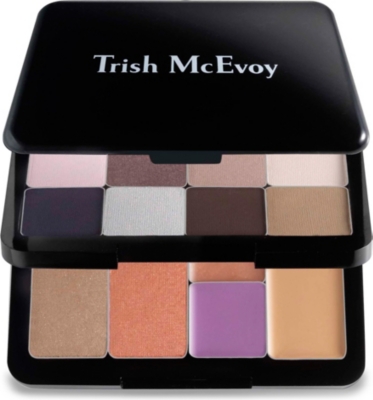 TRISH MCEVOY Little Black Card Effortless Beauty palette