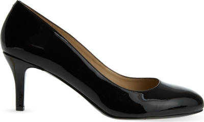 NINE WEST Applaud patent courts