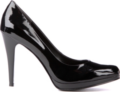 NINE WEST Rocha patent courts