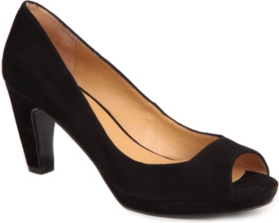 NINE WEST Shipshape suede courts
