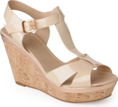 CARVELA Kab patent wedge sandals