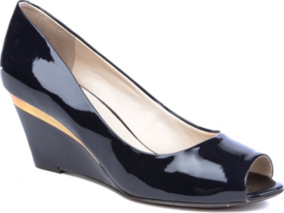 NINE WEST Shockmode3 patent leather wedge courts