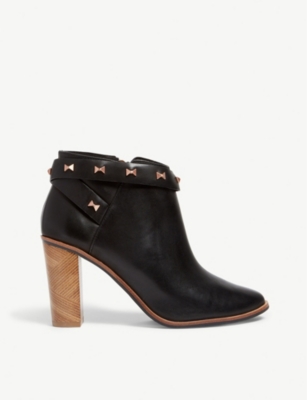 black chunky heavy cleated sole chelsea ankle boot