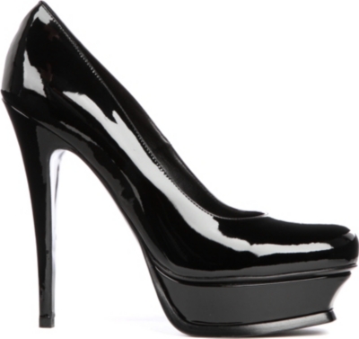 SAINT LAURENT Tribute patent courts