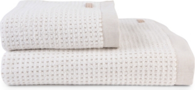 MOEVE Eden Piquee towels
