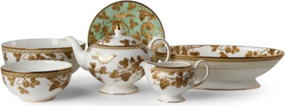 WEDGWOOD Golden Bird range