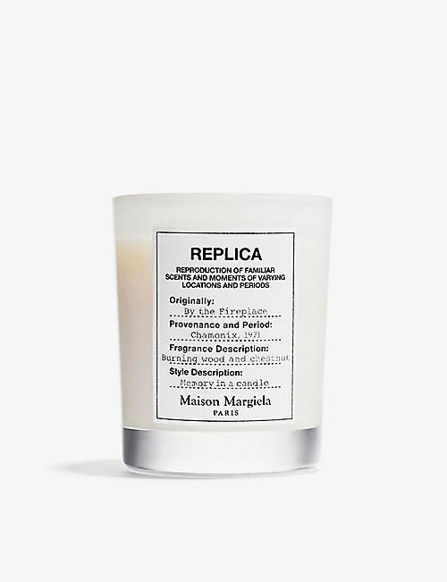 MAISON MARGIELA: Replica By The Fireplace scented candle 165g