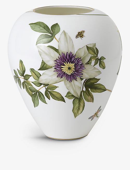 WEDGWOOD: Hummingbird hand-painted fine bone china vase 18cm