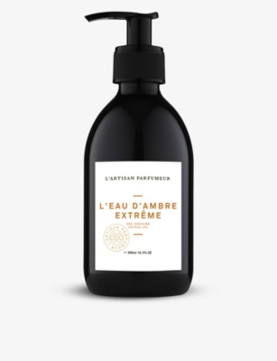 LARTISAN PARFUMEUR: L'Eau D'Ambre Extrême scented shower gel 300ml