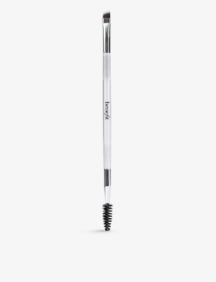 BENEFIT: Dual-ended angled eyebrow brush and spoolie