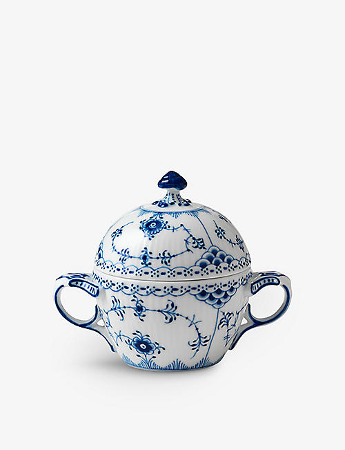 ROYAL COPENHAGEN: Blue Fluted Half Lace porcelain sugar bowl with lid 200ml