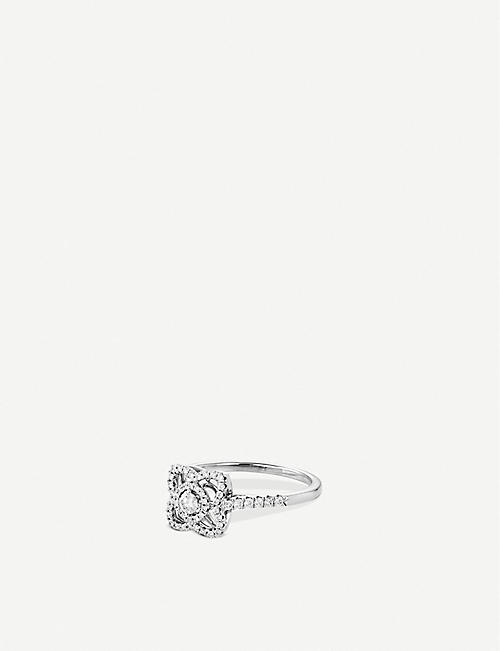 DE BEERS JEWELLERS: Enchanted Lotus 18ct white-gold and 0.33ct round-cut diamond ring