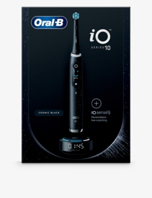 ORAL B: Braun iO10 electric toothbrush with travel case