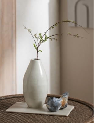 THE WHITE COMPANY: Marley small glazed earthenware vase 25cm