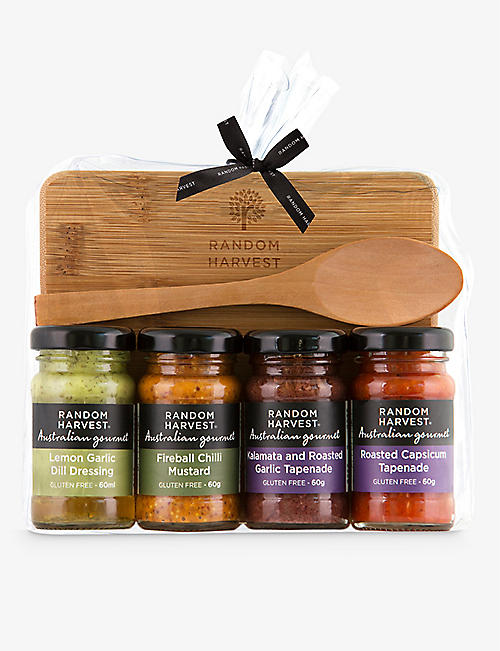 RANDOM HARVEST: Picnic cheeseboard and sauces gift set 810g