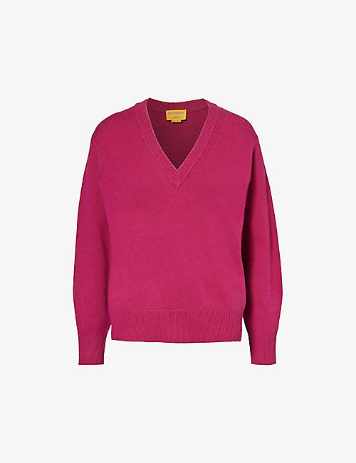 GUEST IN RESIDENCE: Relaxed-fit V-neck cashmere jumper