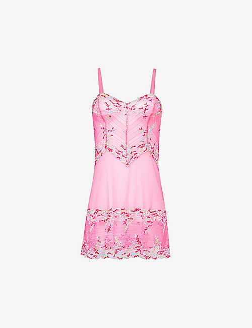 WACOAL: Embrace floral-embroidered stretch-lace chemise