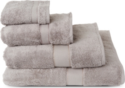 SHERIDAN Luxury Egyptian silver towels