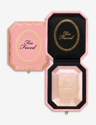 TOO FACED Diamond Light highlighter