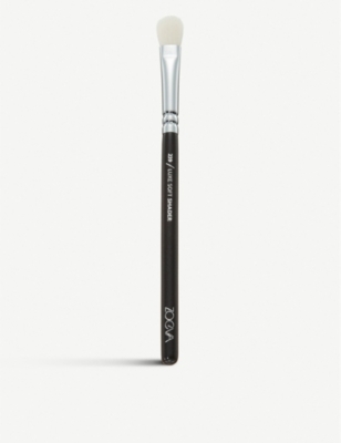 ZOEVA 239 Luxe Soft Shader brush