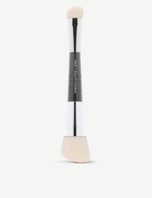 HUDA BEAUTY Sculpt & Shade Brush
