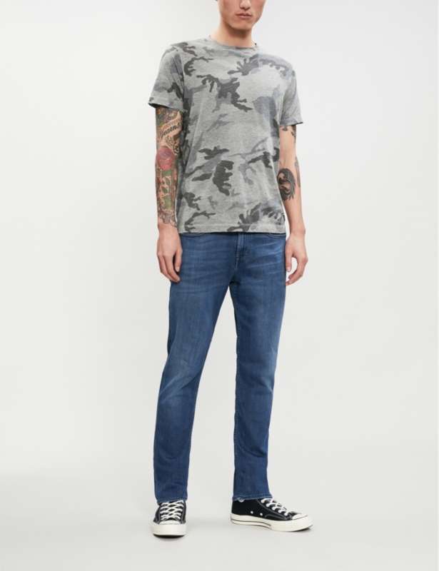Slimmy Luxe Performance Plus slim-fit jeans