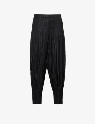 Issey Miyake Pleated Cropped High-rise Knitted Jersey Trousers In Black