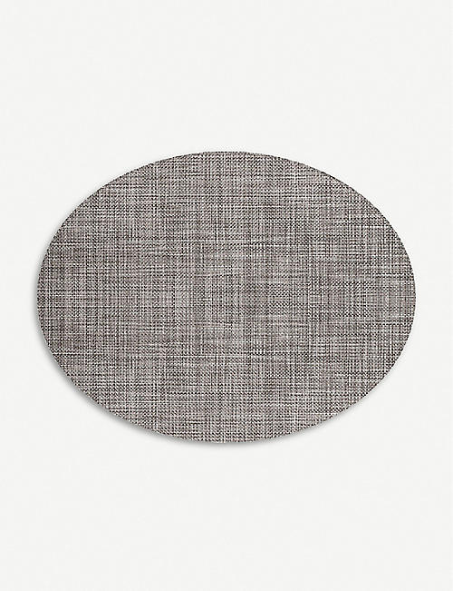 CHILEWICH: Basketweave oval placemat 36 x 49 cm