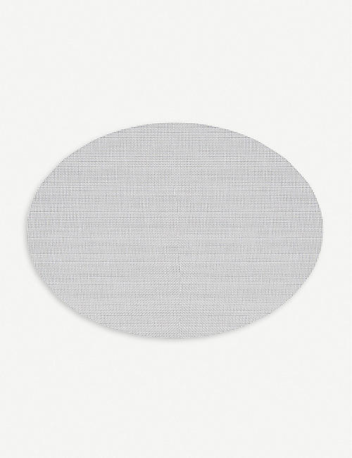 CHILEWICH: Basketweave oval placemat 36 x 49 cm