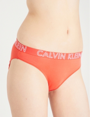 Calvin Klein Ultimate Stretch-cotton Bikini Briefs In 8vb Vibration