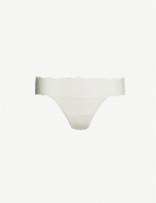 Calvin Klein Seductive Comfort Stretch Lace And Jersey Thong