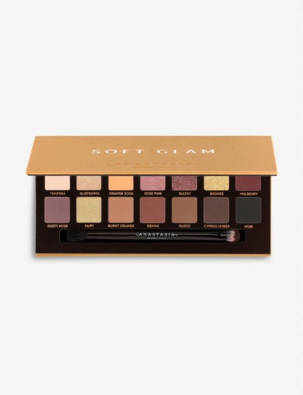 Soft Glam Eye Shadow Palette