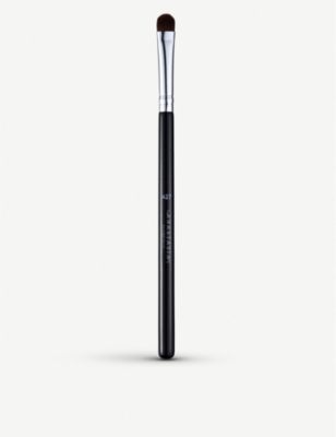 ANASTASIA BEVERLY HILLS: A27 small firm shader brush