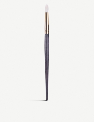 SMITH COSMETICS: 247 flat round crease brush